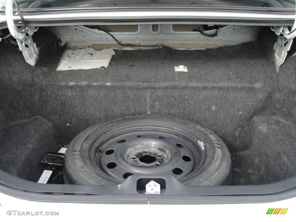2007 Ford Crown Victoria Police Interceptor Trunk Photo #46884149