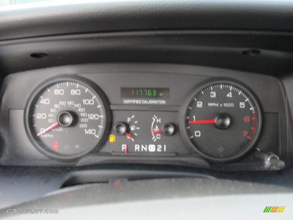 2007 Ford Crown Victoria Police Interceptor Gauges Photo #46884359