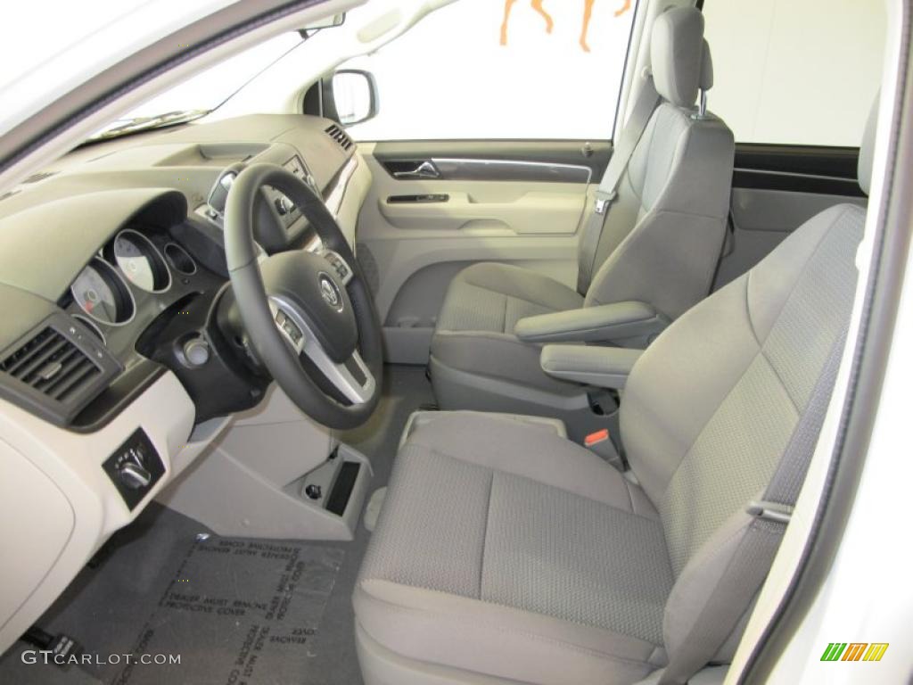 Aero Gray Interior 2011 Volkswagen Routan S Photo #46885187