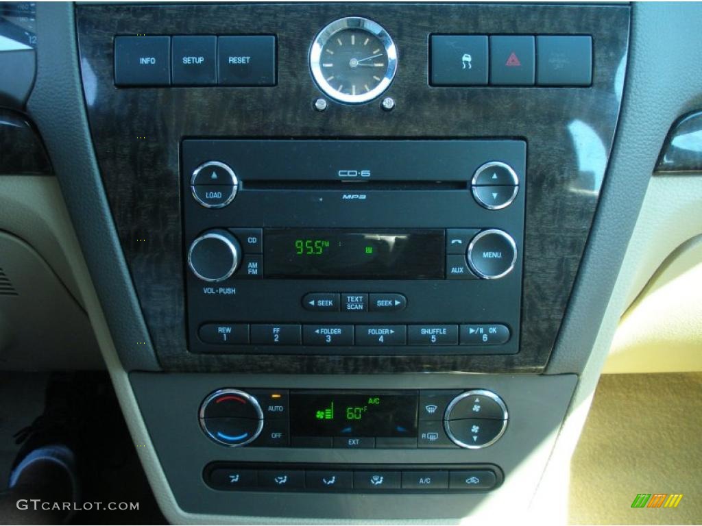2009 Mercury Milan V6 Premier Controls Photo #46885568