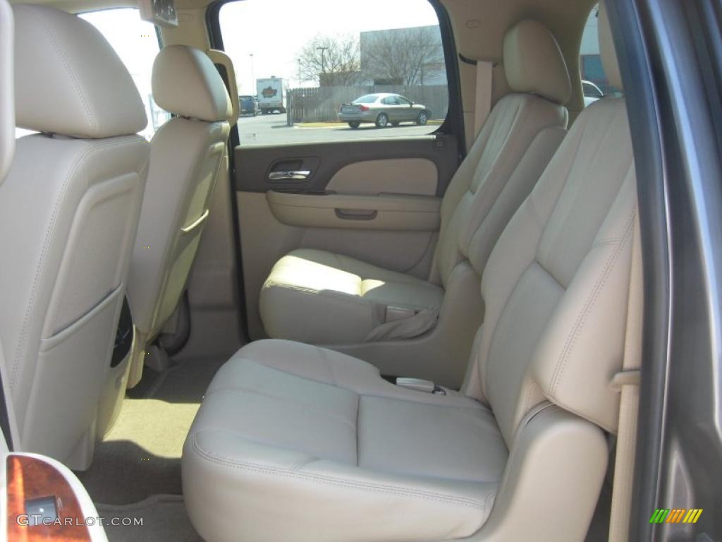 Light Cashmere/Dark Cashmere Interior 2011 Chevrolet Suburban LT Photo #46886108