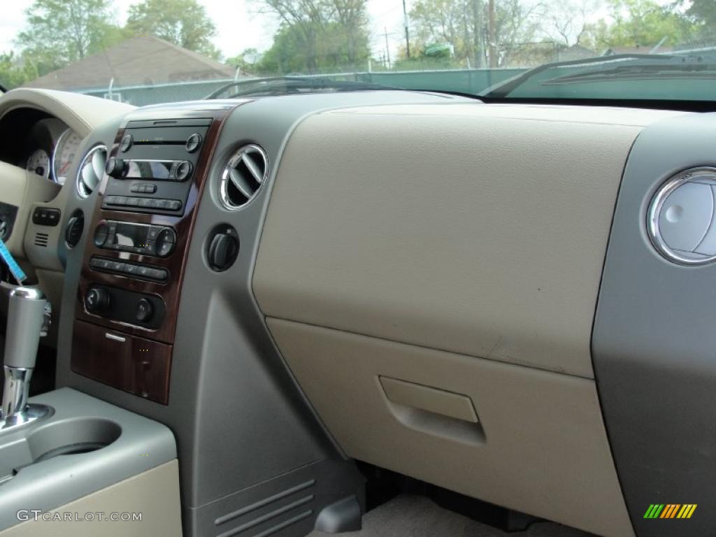 2006 F150 Lariat SuperCrew 4x4 - Dark Toreador Red Metallic / Tan photo #37