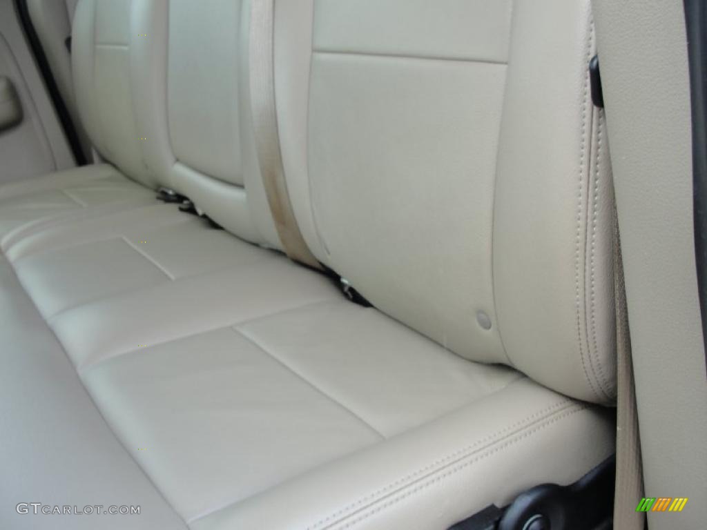 2006 F150 Lariat SuperCrew 4x4 - Dark Toreador Red Metallic / Tan photo #43