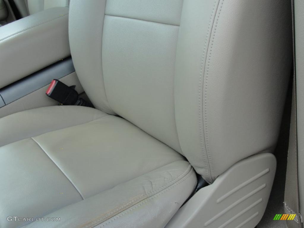 2006 F150 Lariat SuperCrew 4x4 - Dark Toreador Red Metallic / Tan photo #46