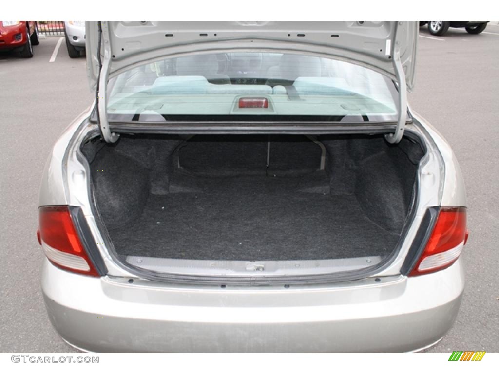 2001 Sentra GXE - Radium Silver / Stone photo #22