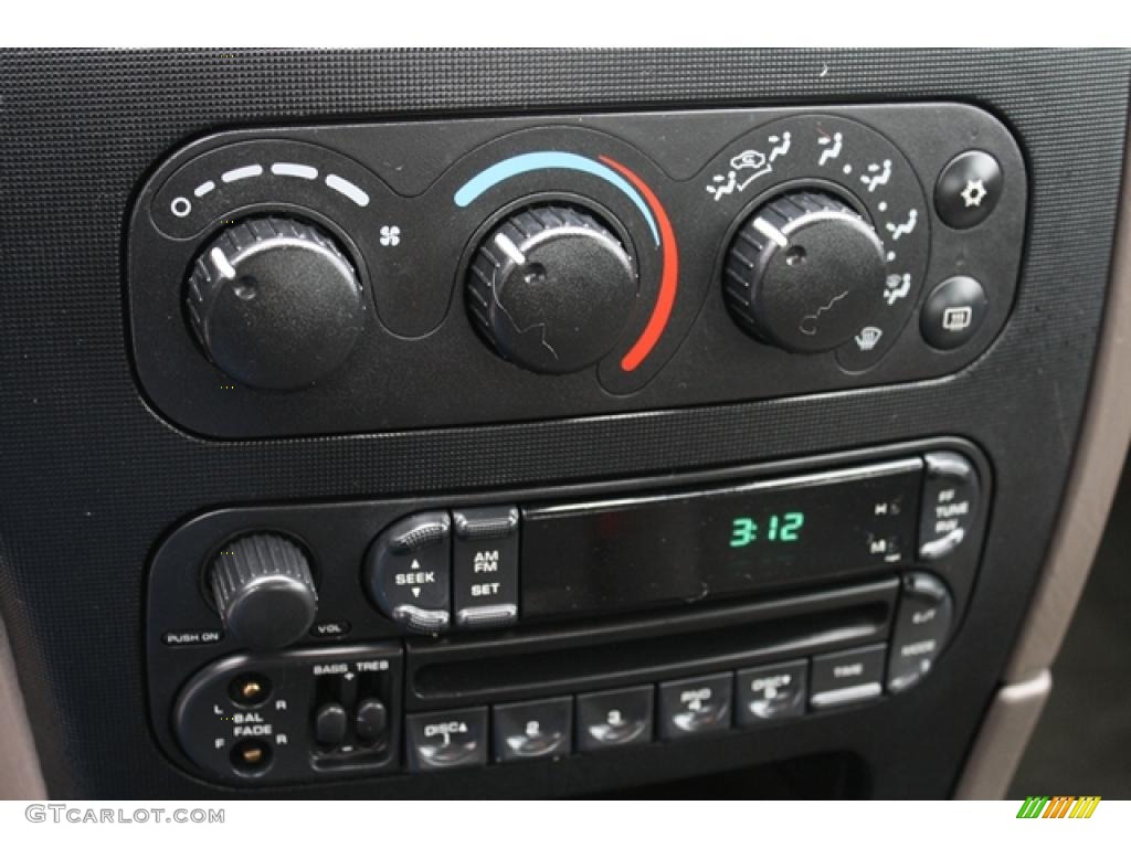 2004 Dodge Intrepid SE Controls Photo #46888661