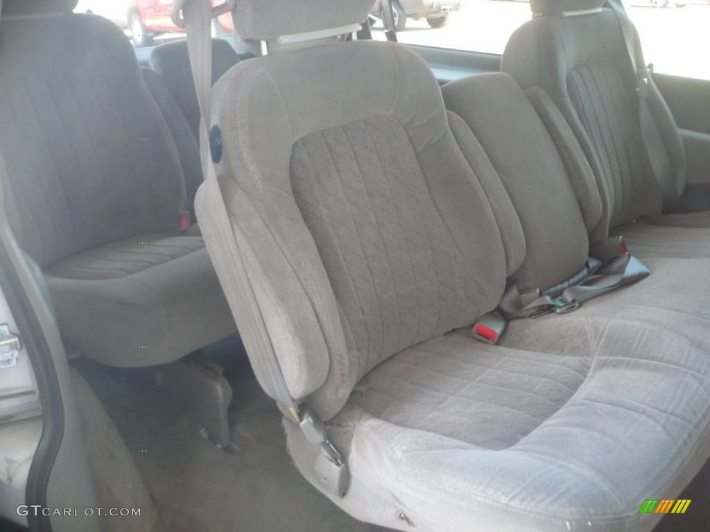 Medium Gray Interior 2005 Chevrolet Astro LT AWD Passenger Van Photo #46891223