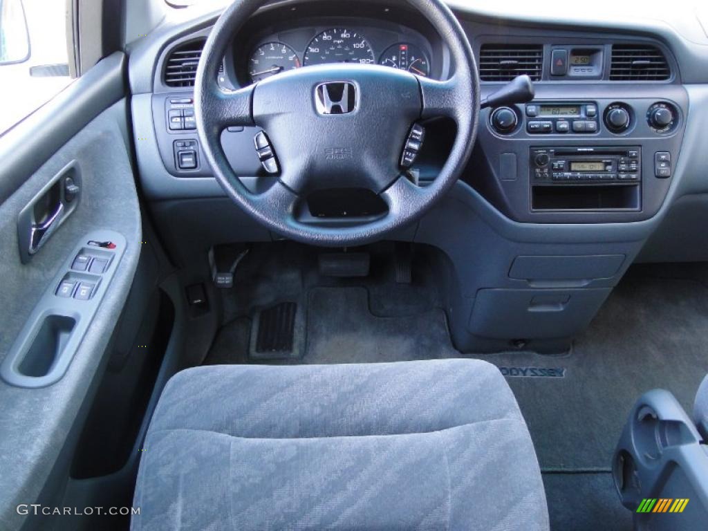 2002 Honda Odyssey EX Quartz Gray Dashboard Photo #46892117