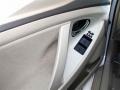 Super White - Camry LE Photo No. 15