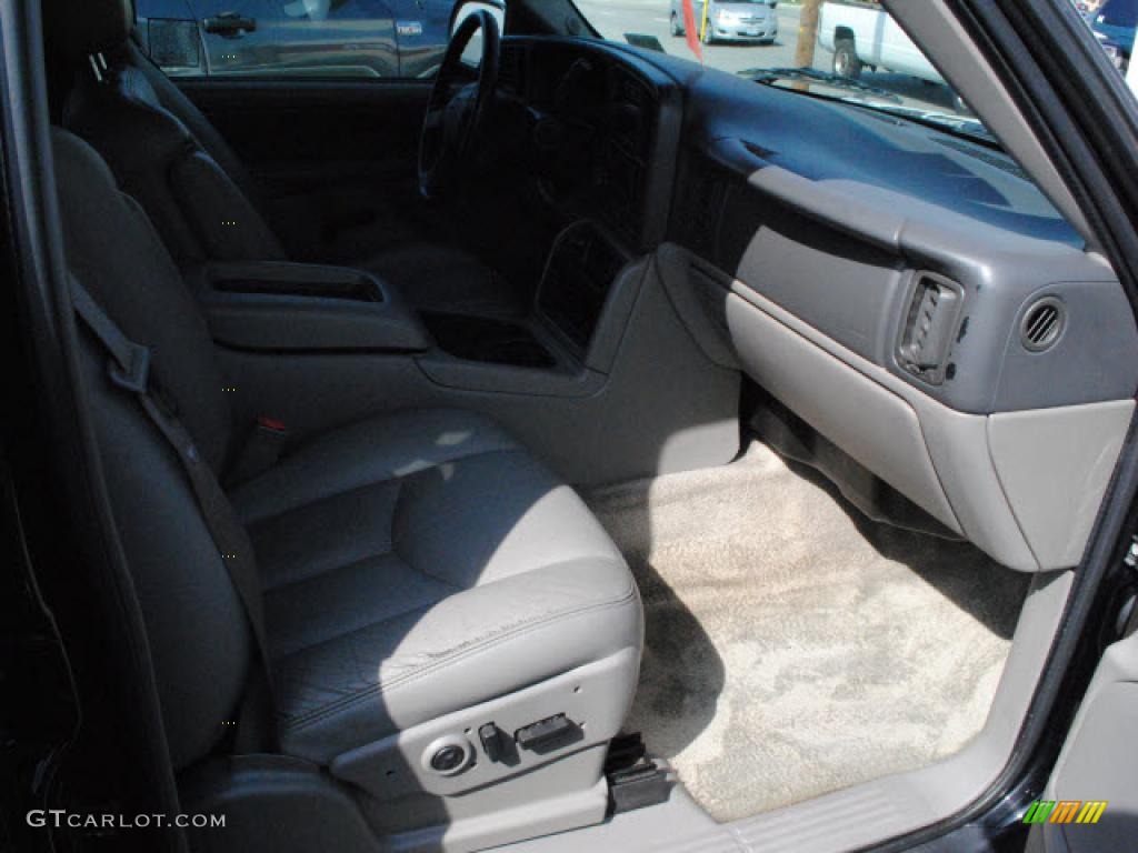 2003 Suburban 1500 LT - Black / Gray/Dark Charcoal photo #3