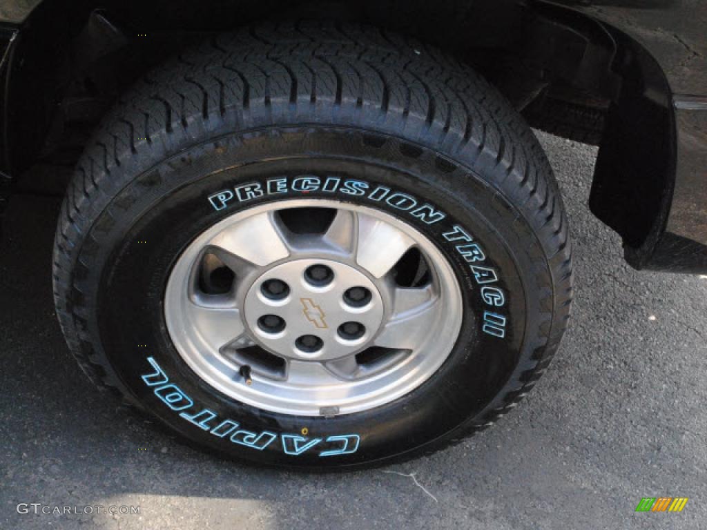 2003 Suburban 1500 LT - Black / Gray/Dark Charcoal photo #10