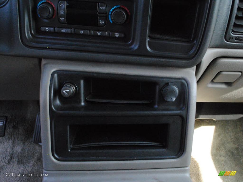 2003 Suburban 1500 LT - Black / Gray/Dark Charcoal photo #20