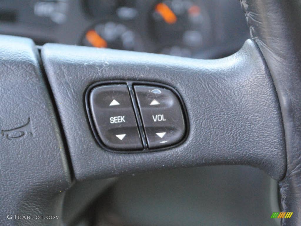 2003 Suburban 1500 LT - Black / Gray/Dark Charcoal photo #23