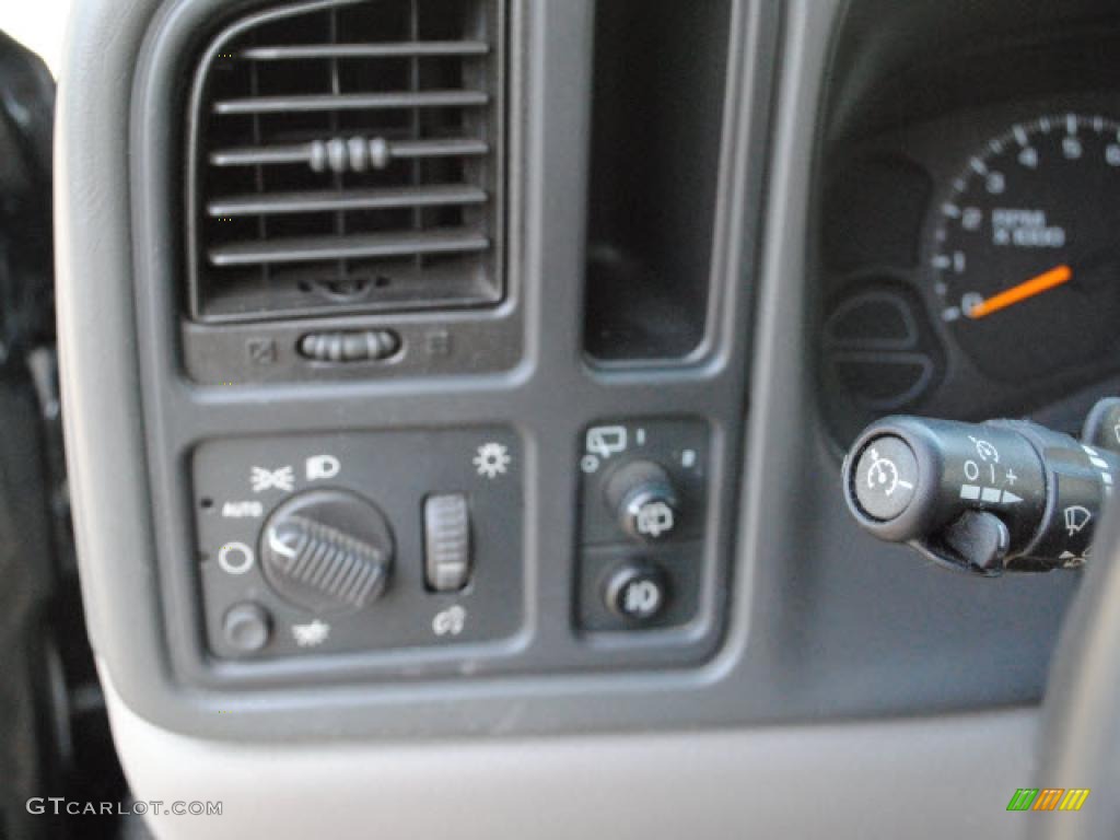 2003 Suburban 1500 LT - Black / Gray/Dark Charcoal photo #25