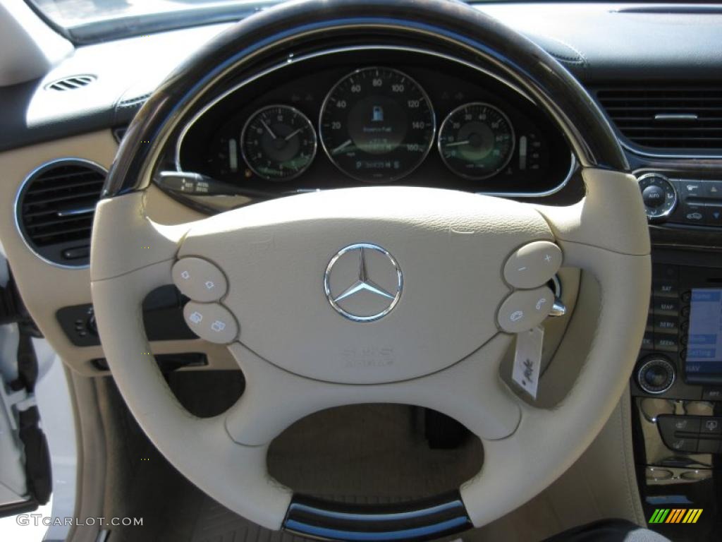 2008 Mercedes-Benz CLS 550 Cashmere Beige Steering Wheel Photo #46893800