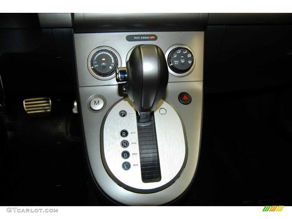 2009 Nissan Sentra SE-R Transmission Photos