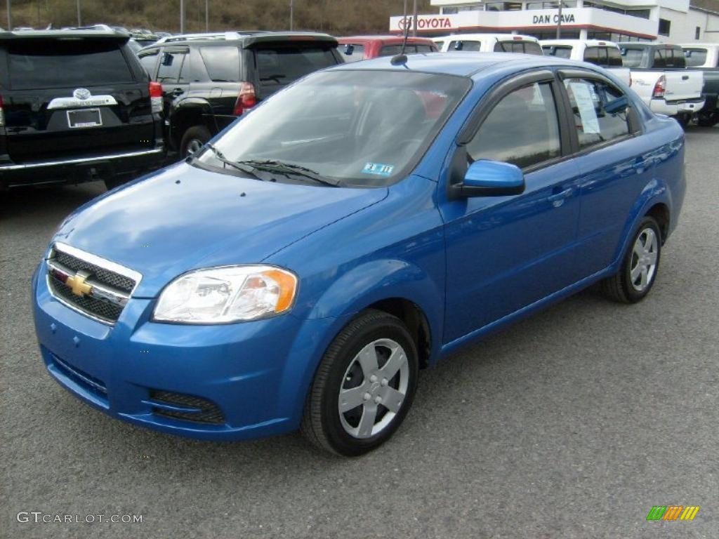 2010 Aveo LT Sedan - Bright Blue / Charcoal photo #3