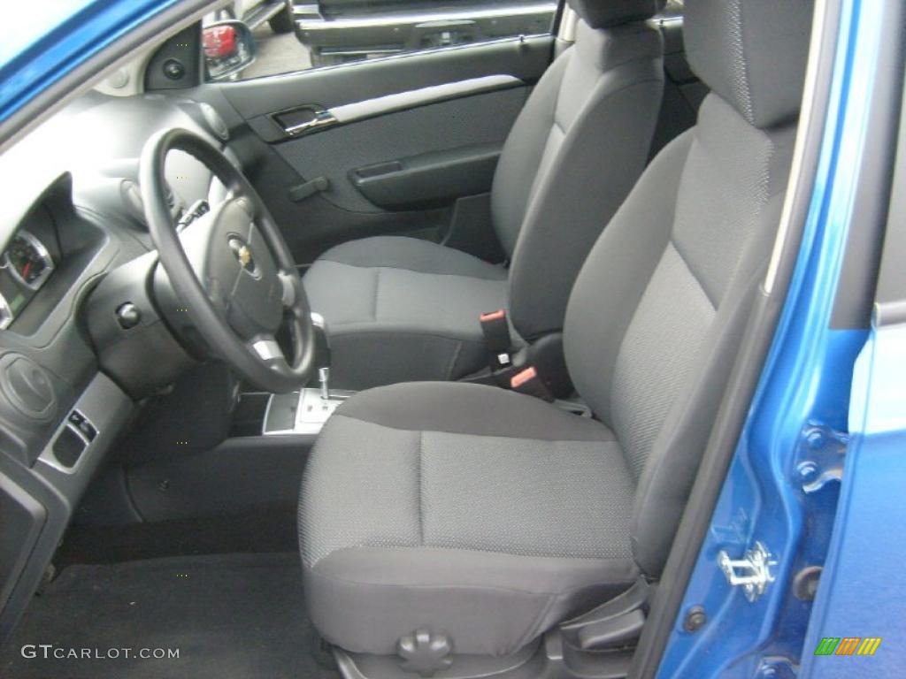 2010 Aveo LT Sedan - Bright Blue / Charcoal photo #11
