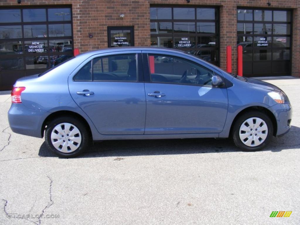 2010 Yaris Sedan - Pacific Blue Metallic / Bisque photo #2