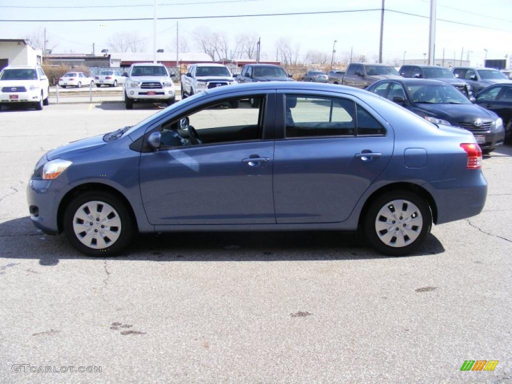 2010 Yaris Sedan - Pacific Blue Metallic / Bisque photo #6