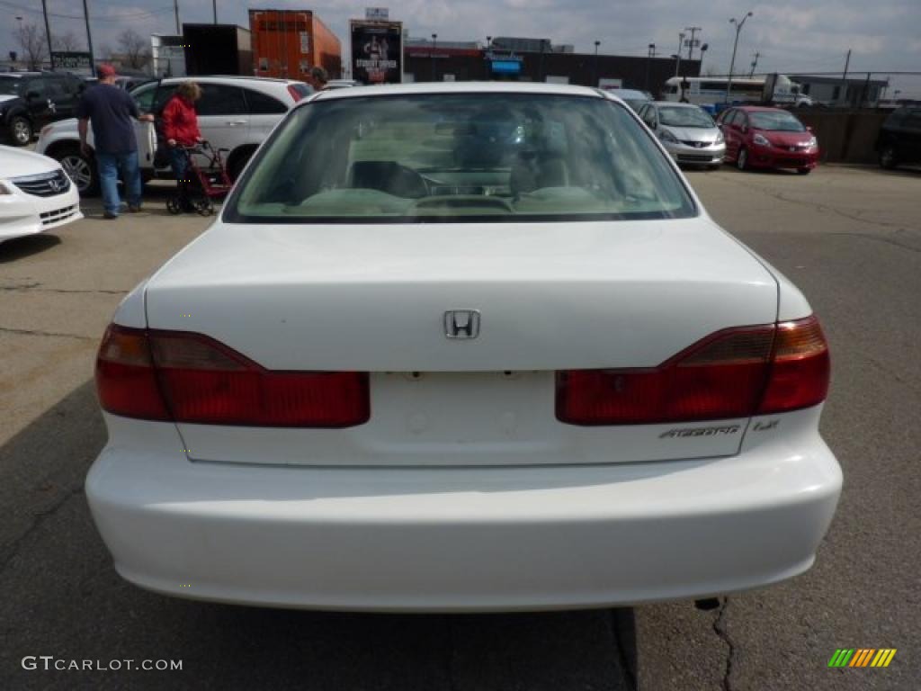 1998 Accord LX Sedan - Taffeta White / Quartz photo #3