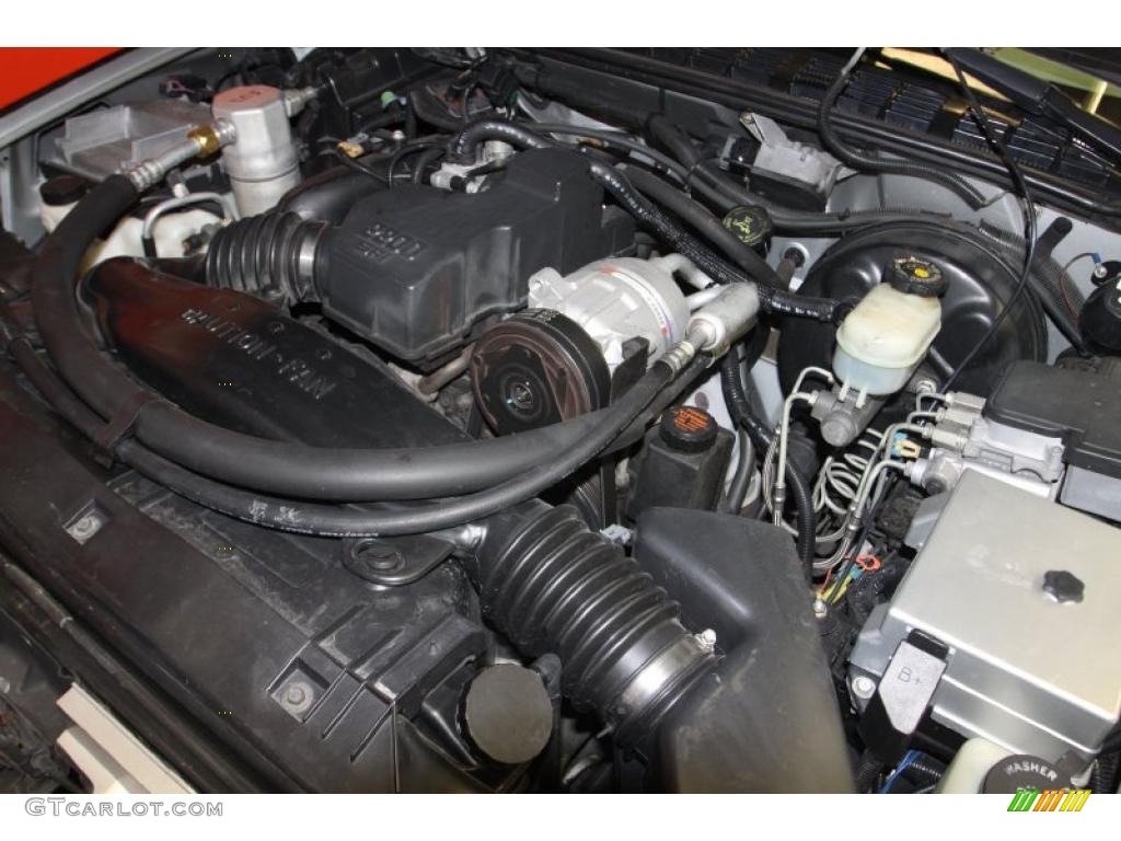 1999 Chevrolet S10 Regular Cab 2.2 Liter OHV 8-Valve 4 Cylinder Engine Photo #46899152