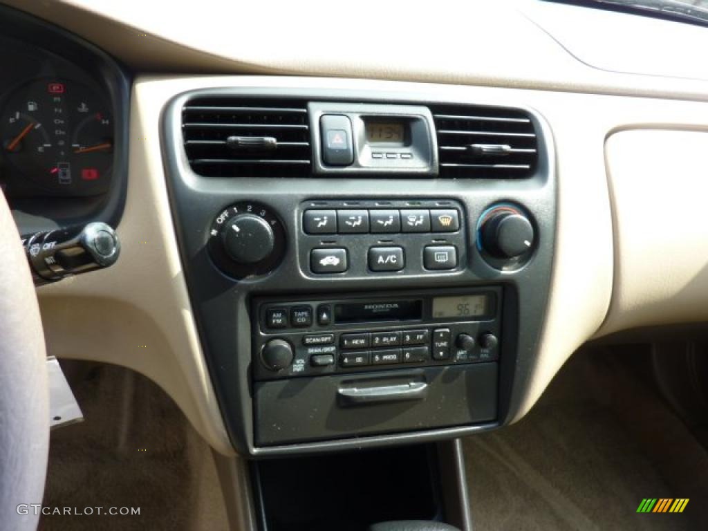 1998 Accord LX Sedan - Taffeta White / Quartz photo #13