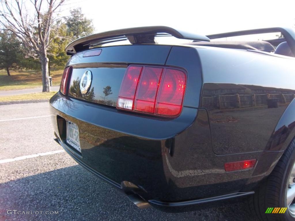 2007 Mustang GT Premium Convertible - Black / Dark Charcoal photo #32