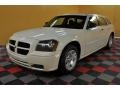 2005 Cool Vanilla White Dodge Magnum SE  photo #2