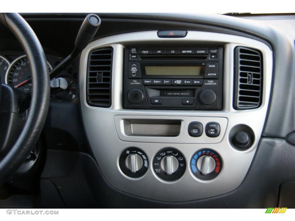 2003 Mazda Tribute LX-V6 4WD Controls Photo #46906133