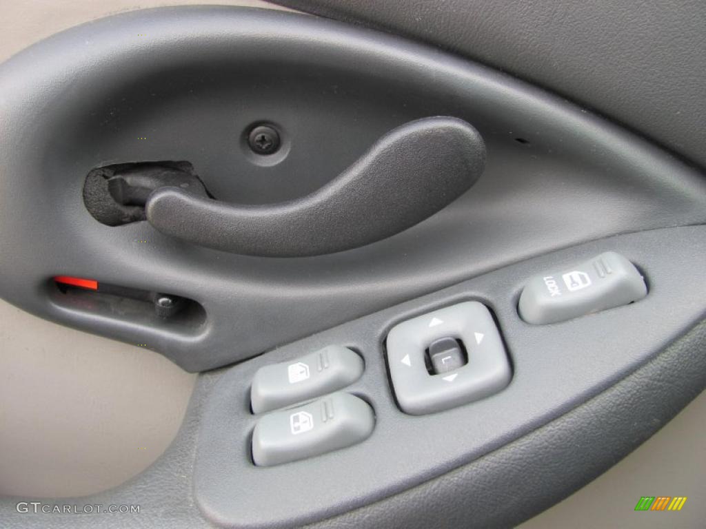 1999 Pontiac Firebird Formula Coupe Controls Photo #46906715