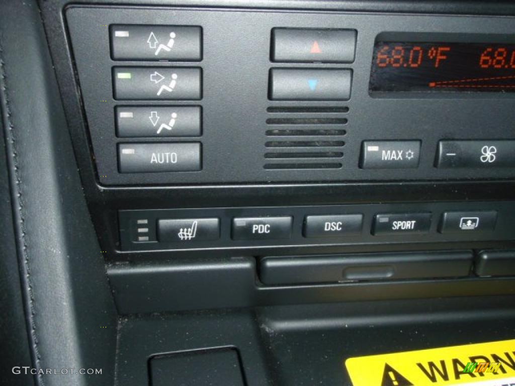 2003 BMW M5 Sedan Controls Photo #46907099