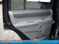 Black Clearcoat - Commander Sport 4x4 Photo No. 10