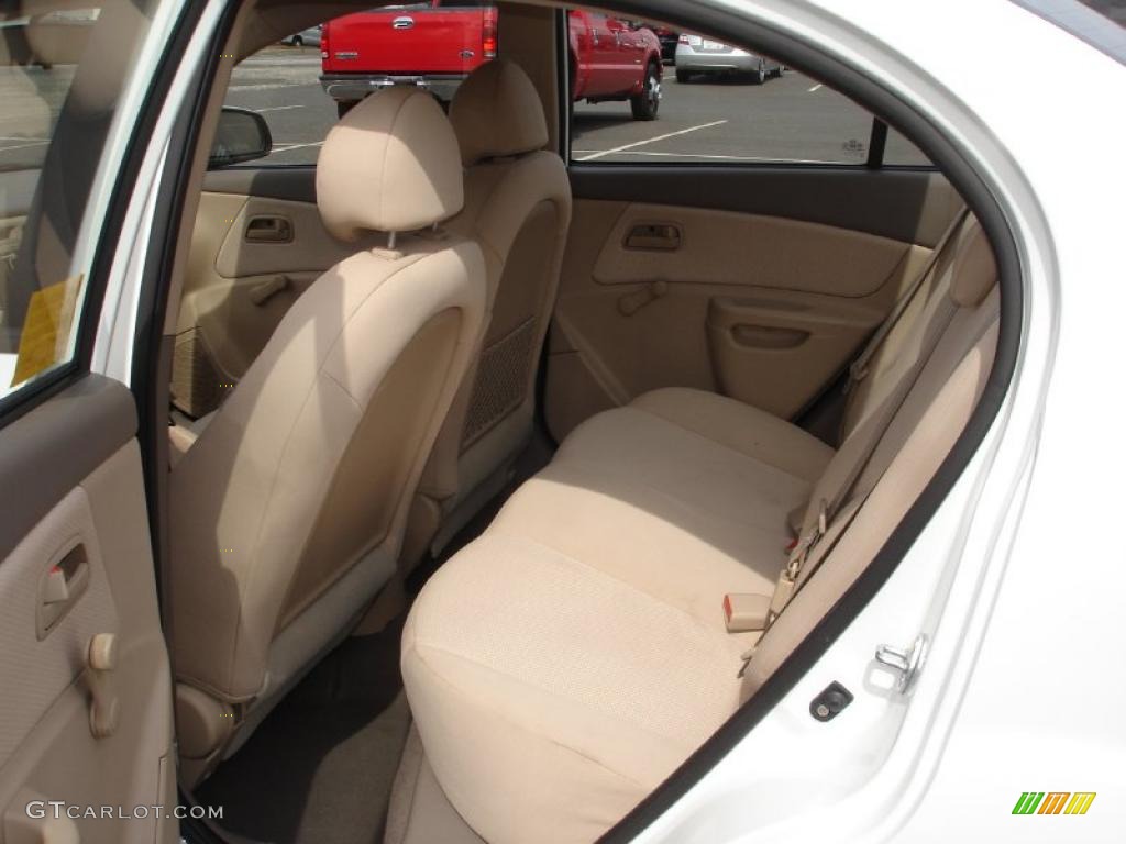 2009 Rio LX Sedan - Clear White / Beige photo #11