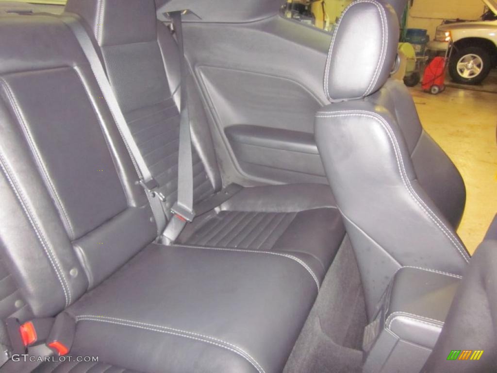 2010 Challenger R/T Classic - Detonator Yellow / Dark Slate Gray photo #23