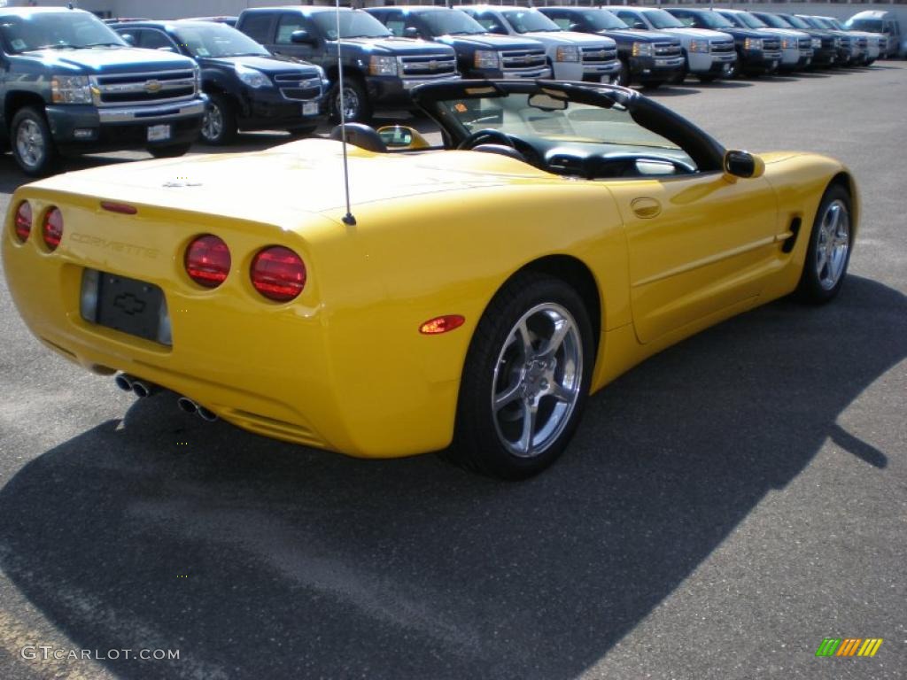 Millenium Yellow 2003 Chevrolet Corvette Convertible Exterior Photo #46908419
