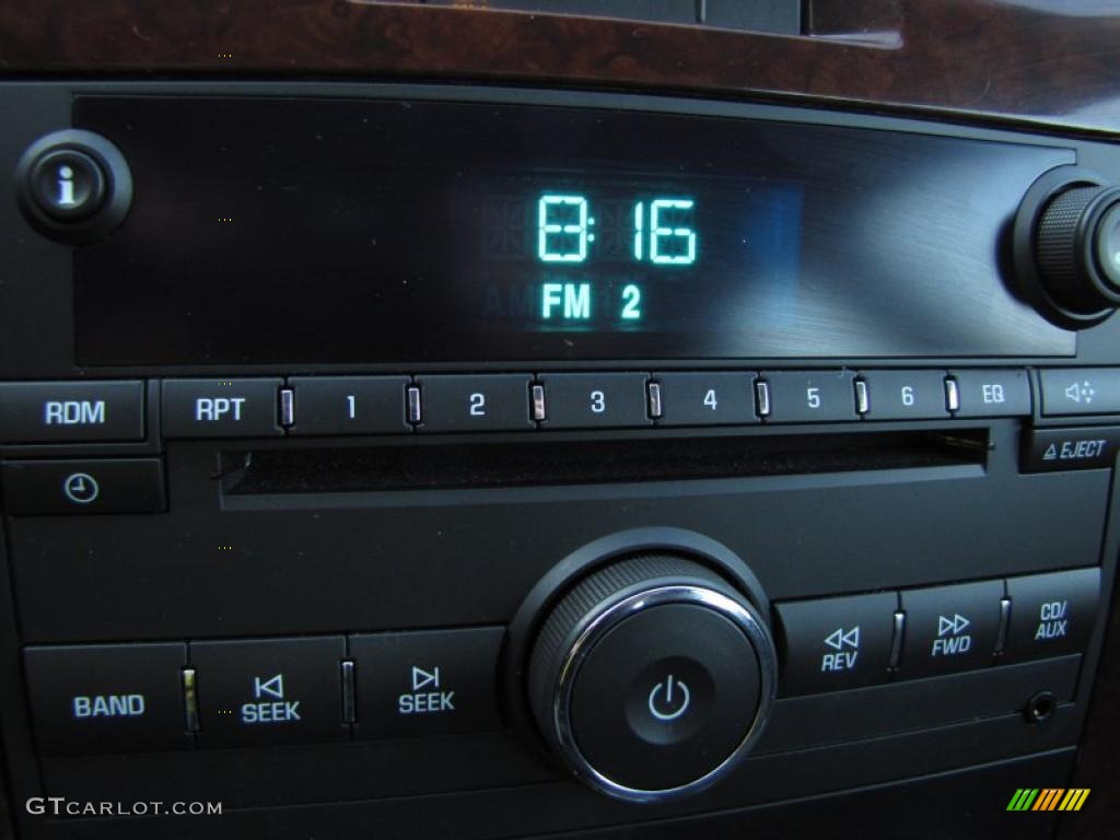 2011 Chevrolet Impala LT Controls Photo #46910567