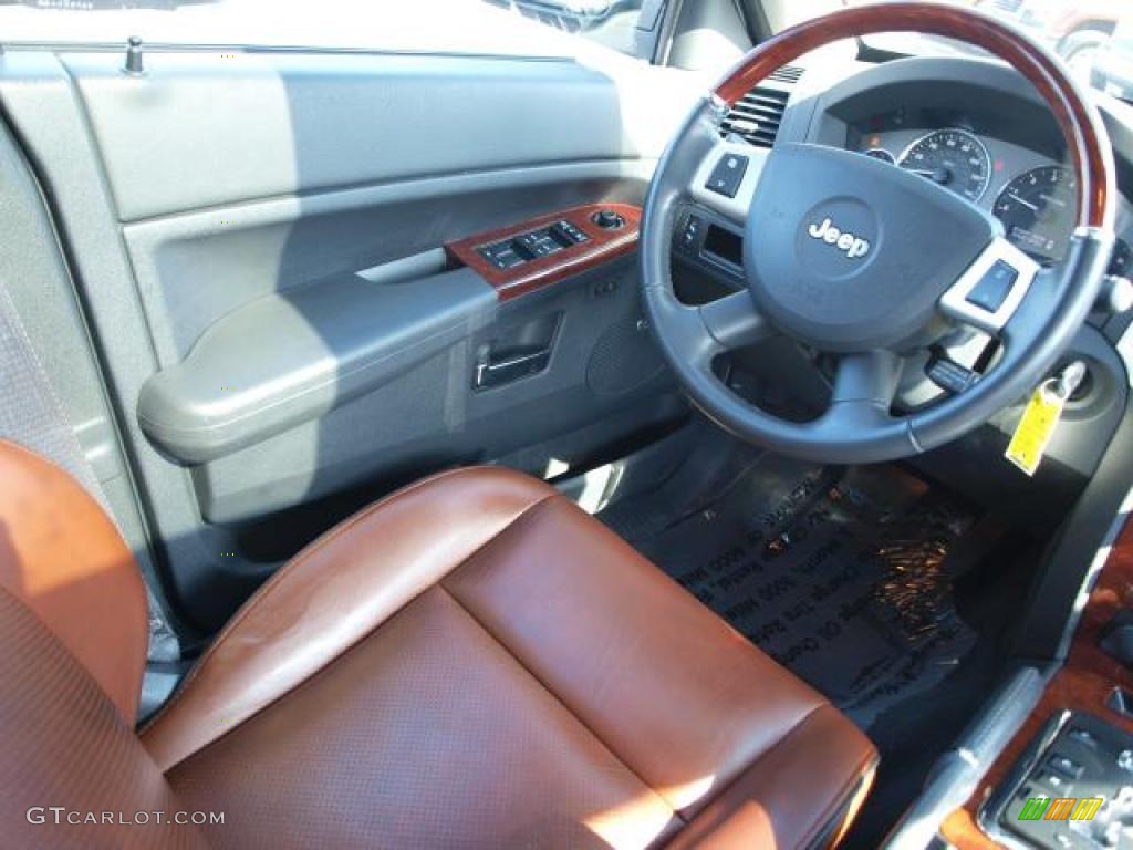 Saddle Brown/Dark Slate Gray Interior 2008 Jeep Grand Cherokee Overland 4x4 Photo #46911728