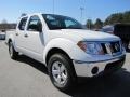 2011 Avalanche White Nissan Frontier SV Crew Cab  photo #7