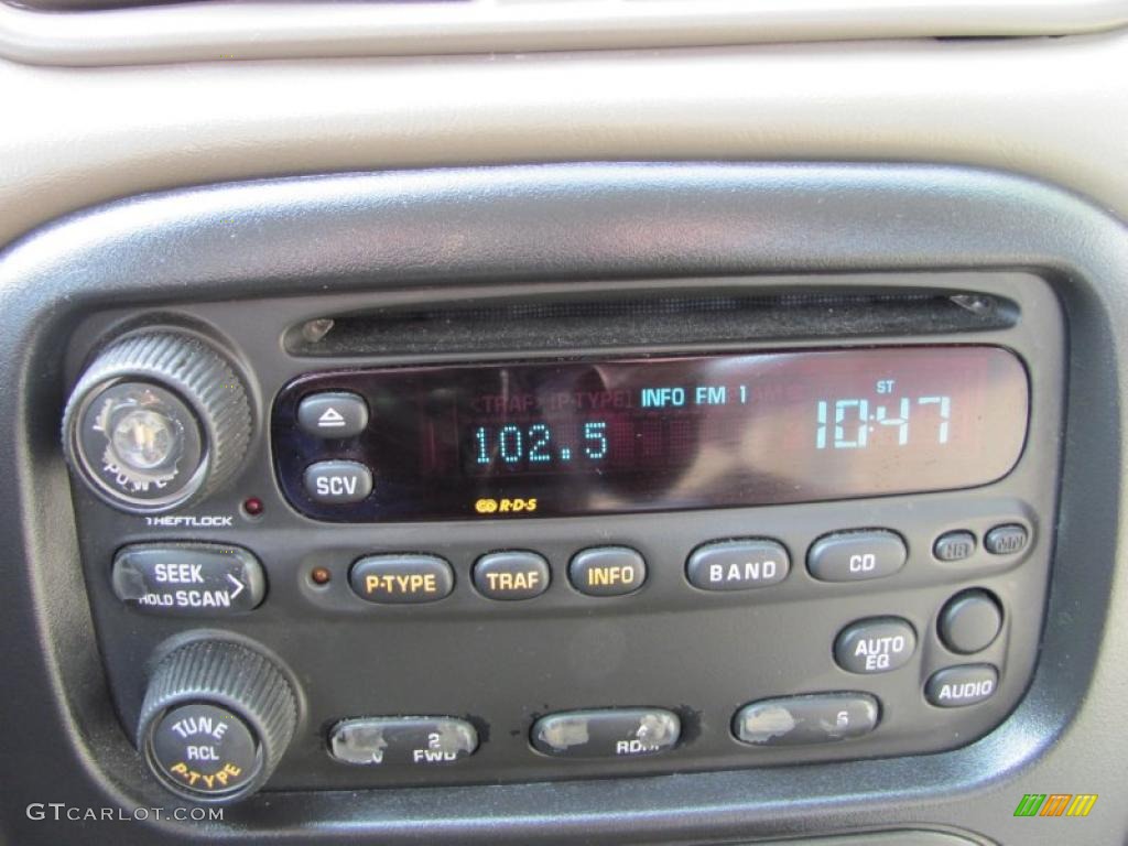 2003 Oldsmobile Alero GL Sedan Controls Photo #46914392