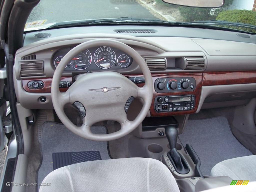 2001 Chrysler Sebring LX Convertible Sandstone Dashboard Photo #46914398