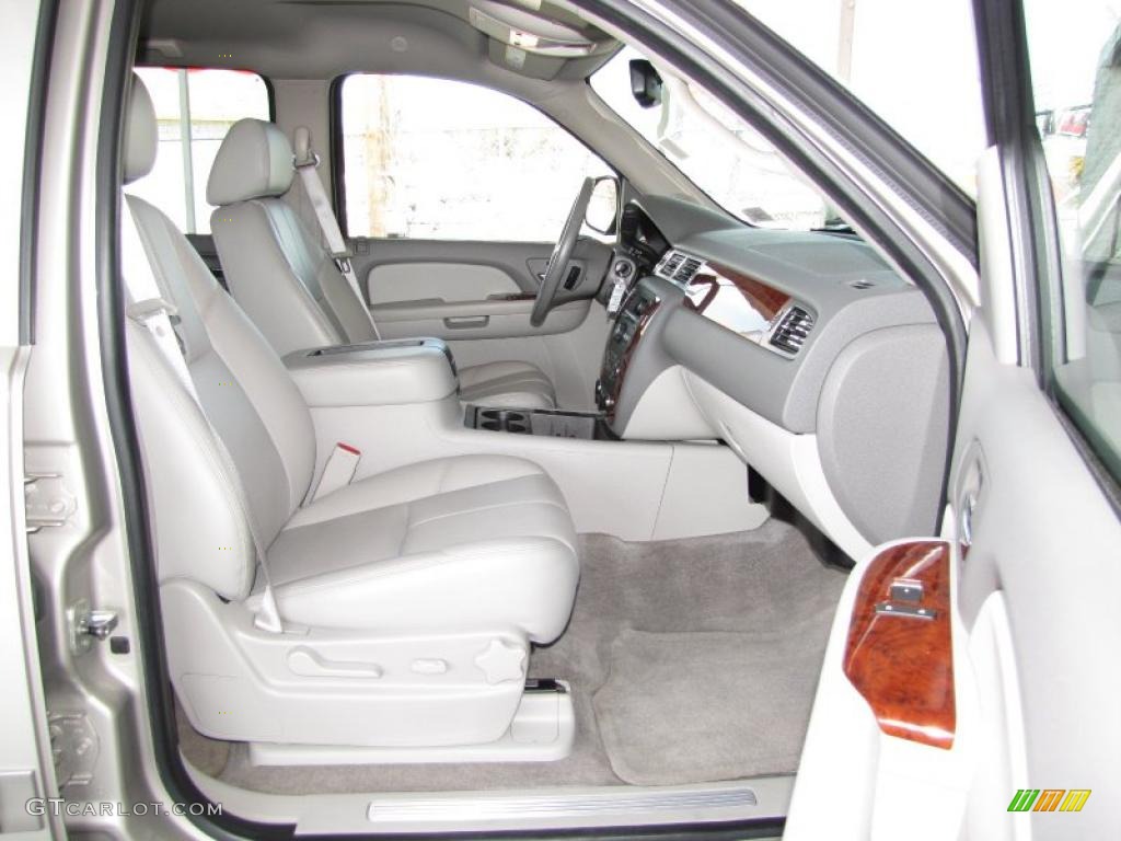 Light Titanium Interior 2009 Chevrolet Avalanche LT Photo #46914578