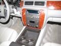 2009 Chevrolet Avalanche LT Controls