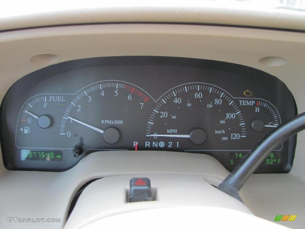 2003 Ford Windstar Limited Gauges Photo #46915142