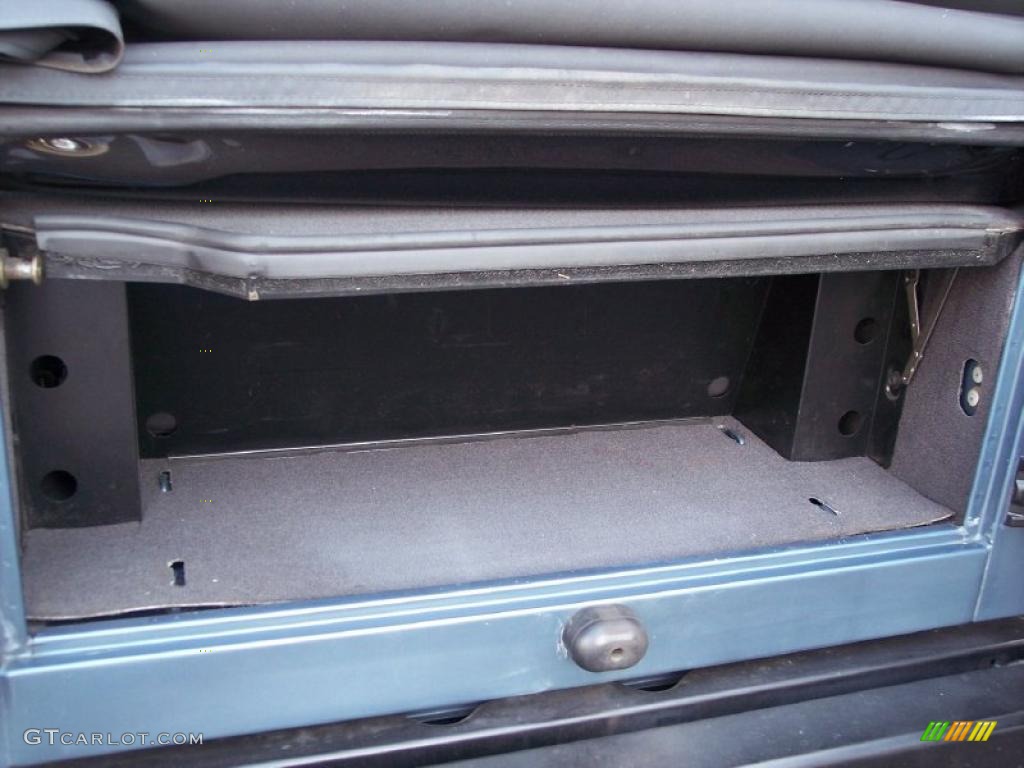 1999 Jeep Wrangler SE 4x4 Trunk Photo #46916528