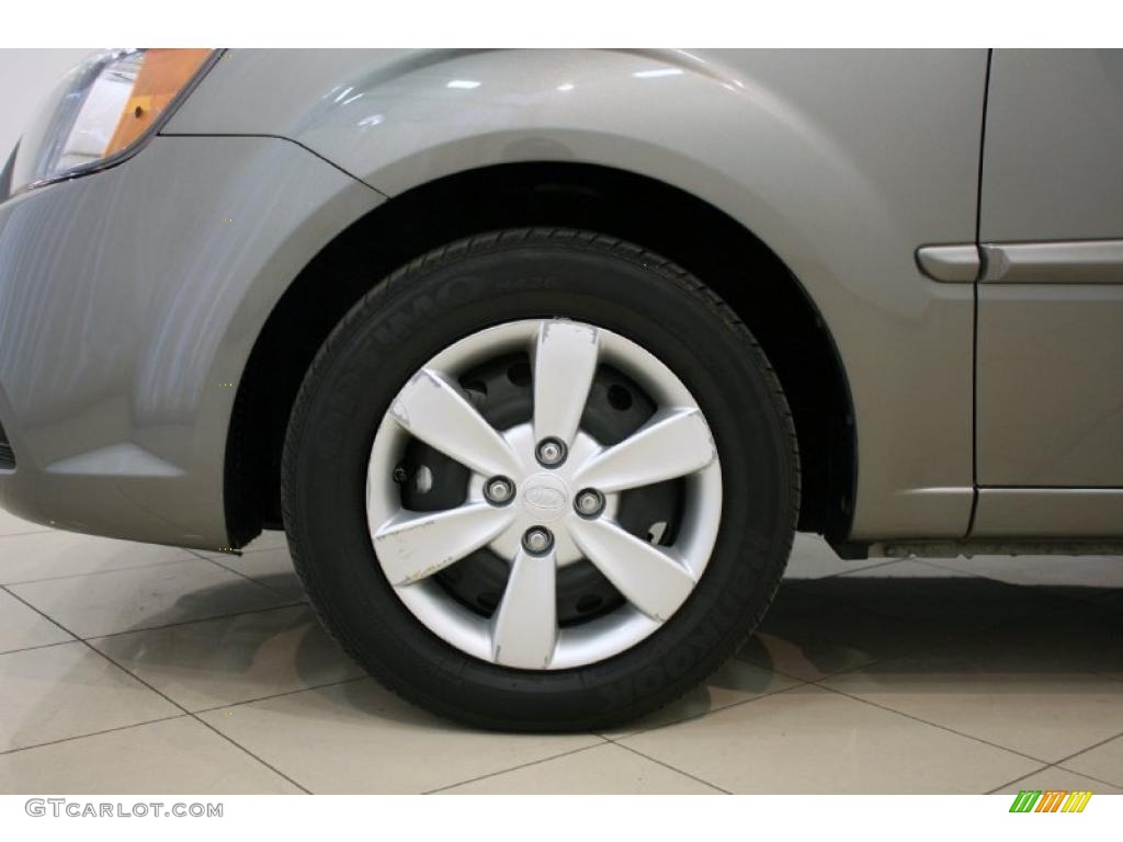 2010 Kia Rio LX Sedan Wheel Photo #46916714