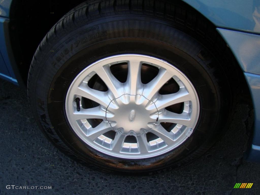 2002 Ford Windstar LX Wheel Photos