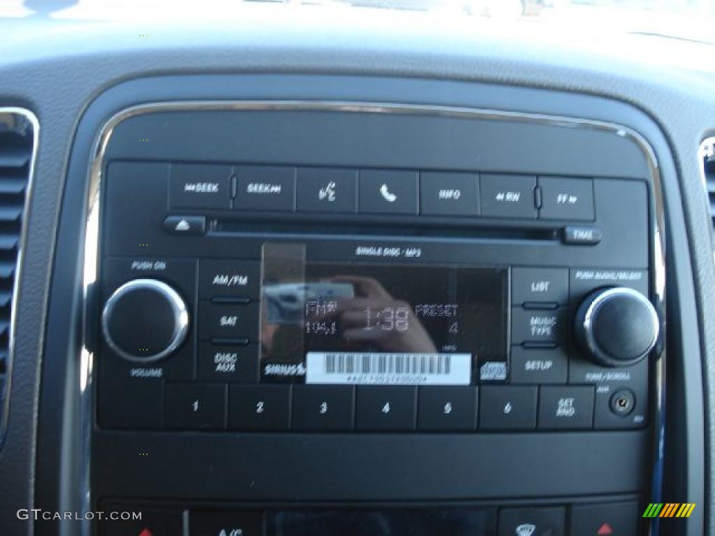 2011 Dodge Durango Express Controls Photo #46920947