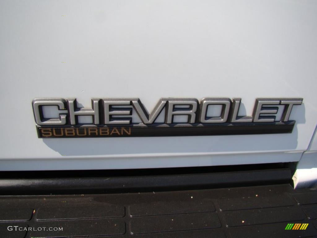 1999 Chevrolet Suburban K1500 LT 4x4 Marks and Logos Photo #46921073