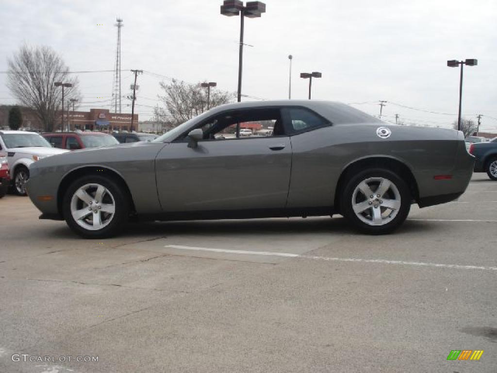 2011 Challenger SE - Tungsten Metallic / Dark Slate Gray photo #6